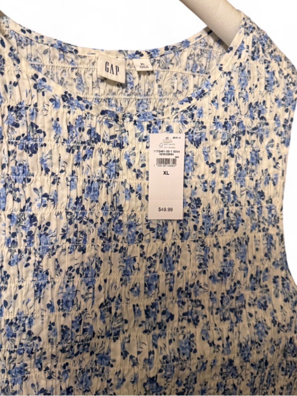 GAP Women's Blue Floral Smocked Sleeveless Top